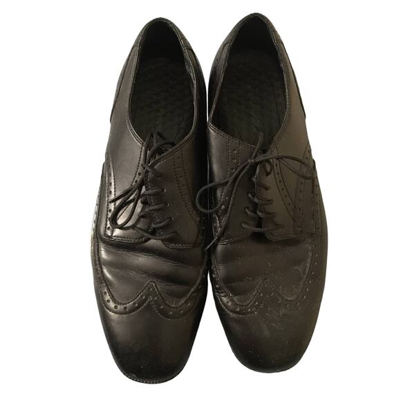 Size 11 Hush Puppies, Black Wingtip Oxfords, Leather Upper and Lining, - Picture 1 of 5